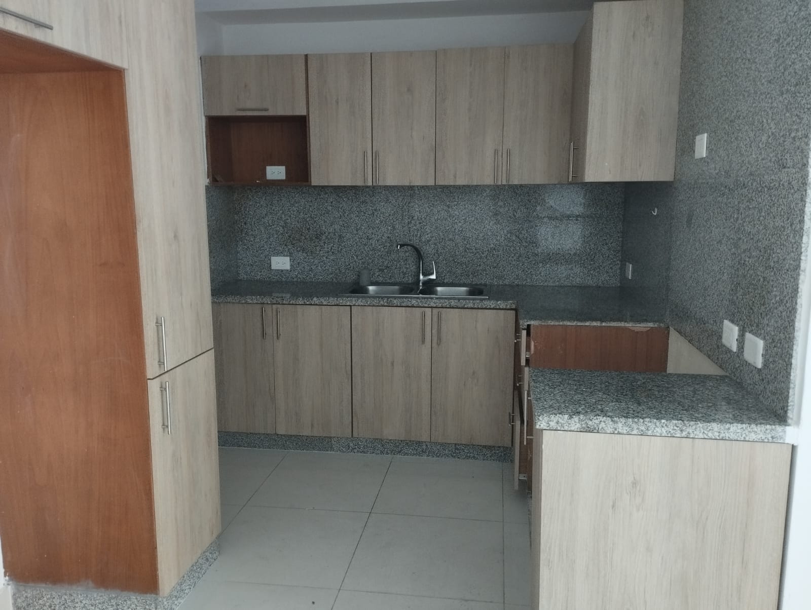 WhatsApp Image 2026-01-12 at 10.13.30 PM (2) Apartamento en alquiler en Avenida Enriquillo