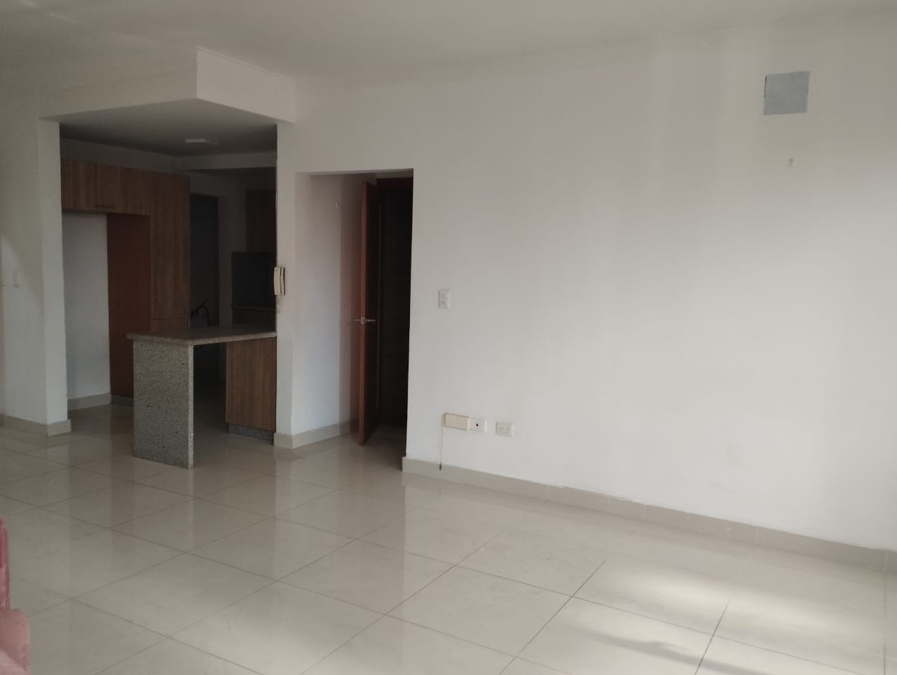 Apartamento en Alquiler – Bella Vista