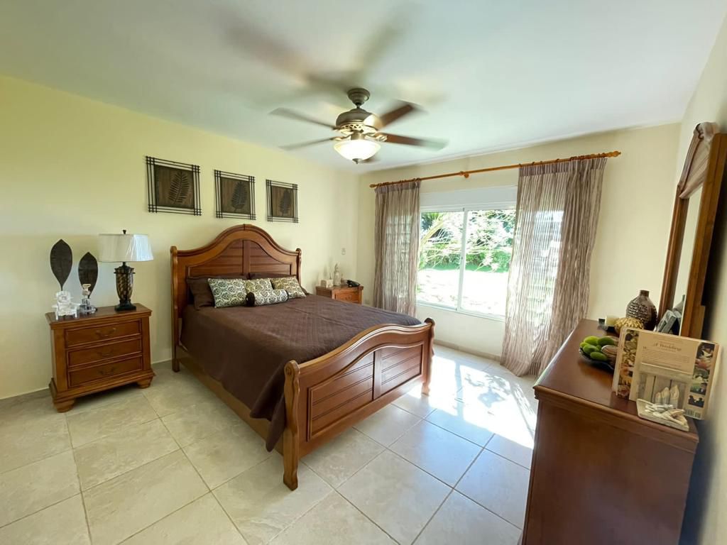 Villa de lujo con amplia finca en Villa Sombrero -Baní – Espacio, privacidad y potencial de inversión