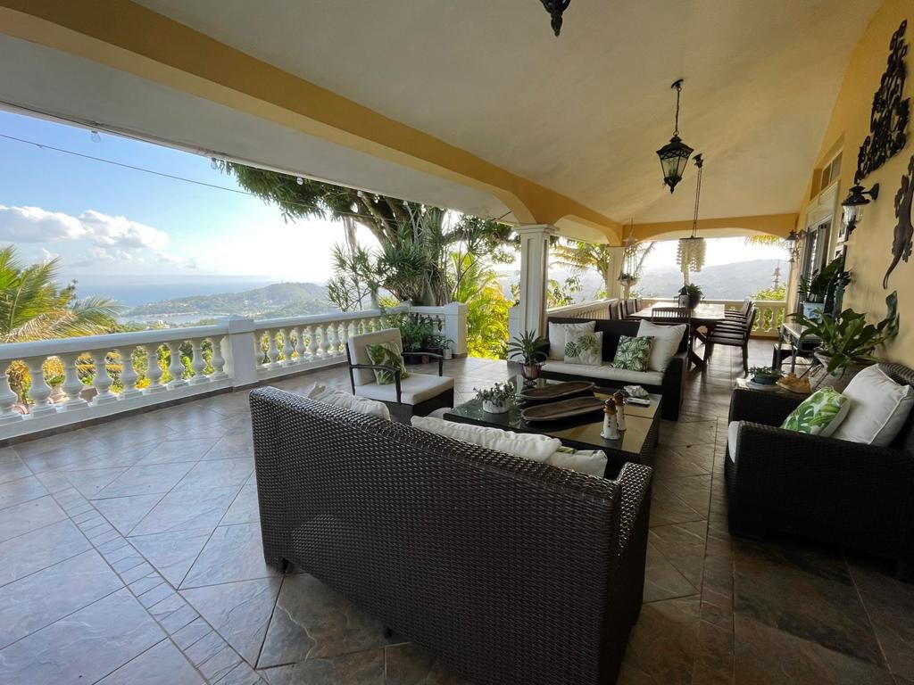 Villa de lujo con amplia finca en Villa Sombrero -Baní – Espacio, privacidad y potencial de inversión