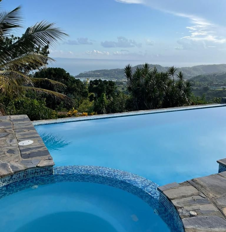 Villa de lujo con amplia finca en Villa Sombrero -Baní – Espacio, privacidad y potencial de inversión