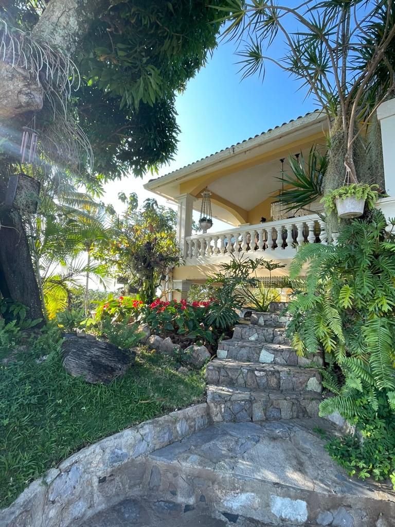 Villa de lujo con amplia finca en Villa Sombrero -Baní – Espacio, privacidad y potencial de inversión